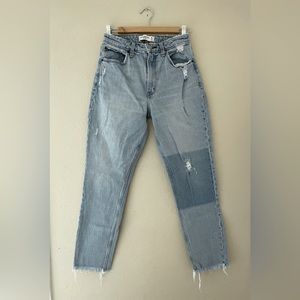 Abercrombie and Fitch The Mom High-rise Curve Love Jeans Size 27 in Blue.